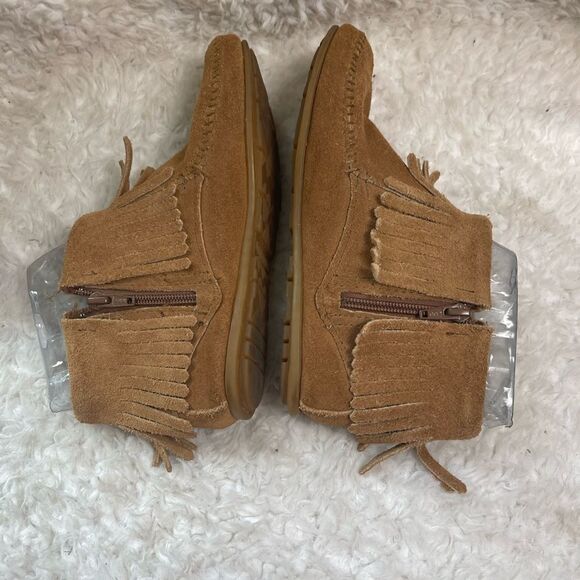 Minnetonka Boots Concho Moccasins Ankle Booties  Tan Leather suede SZ7 - Picture 4 of 9